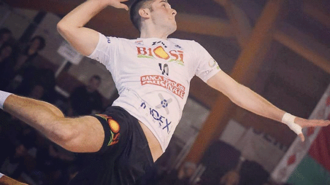 Volley 03 Volley 03