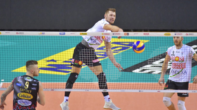 Petkovic attacco Sora Petkovic attacco Sora