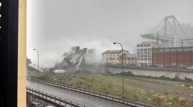 genova ponte crollato 02