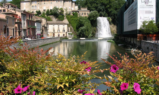 isola_liri_cascata_estate