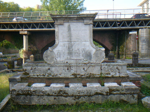 fontana bussi