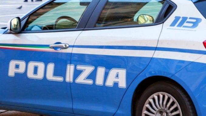 Polizia-macchina
