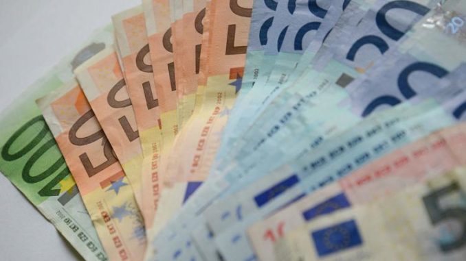 soldi_euro_banconote_fg