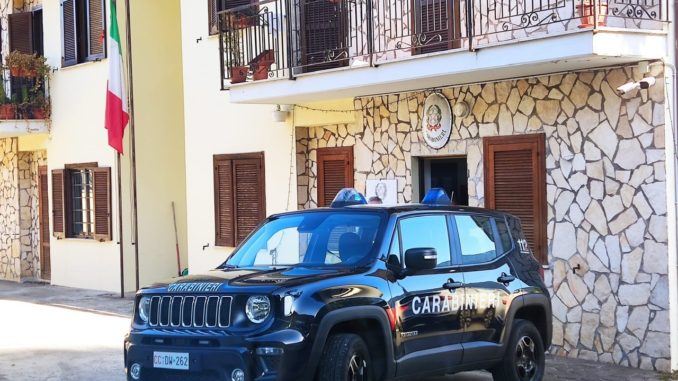 COLLEFERRO - Carabinieri a Carpineto Romano (2)