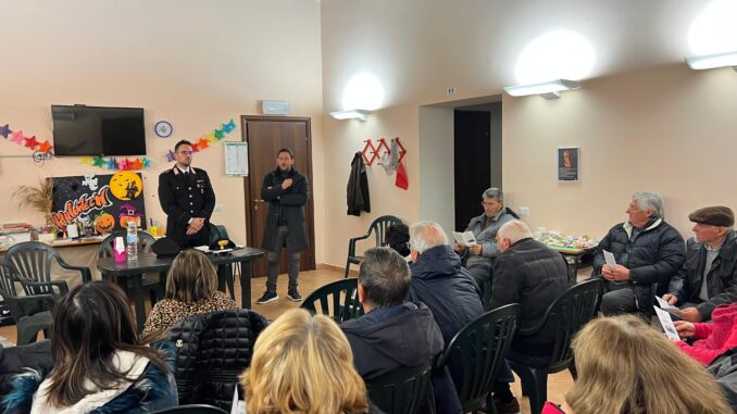 Carabinieri Gavignano incontrano anziani2