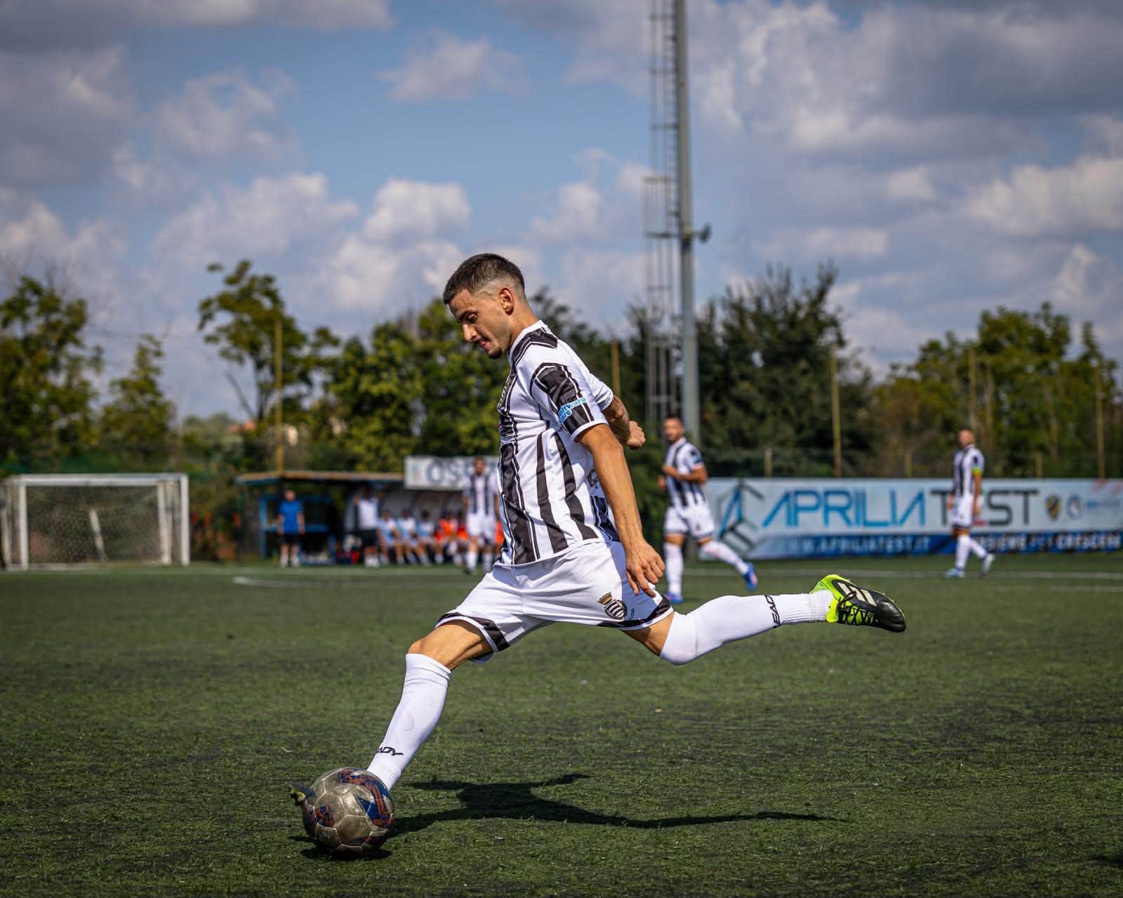 Sora Calcio in azione contro il Real Aprilia
